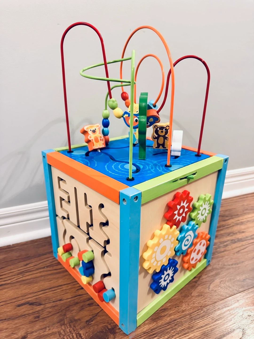 Toys R Us Solid Wood Multi-Activity Learning Cube (Clean)