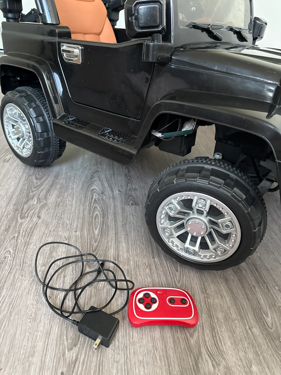 Kids Ride-On Jeep SUV Black - photo 4
