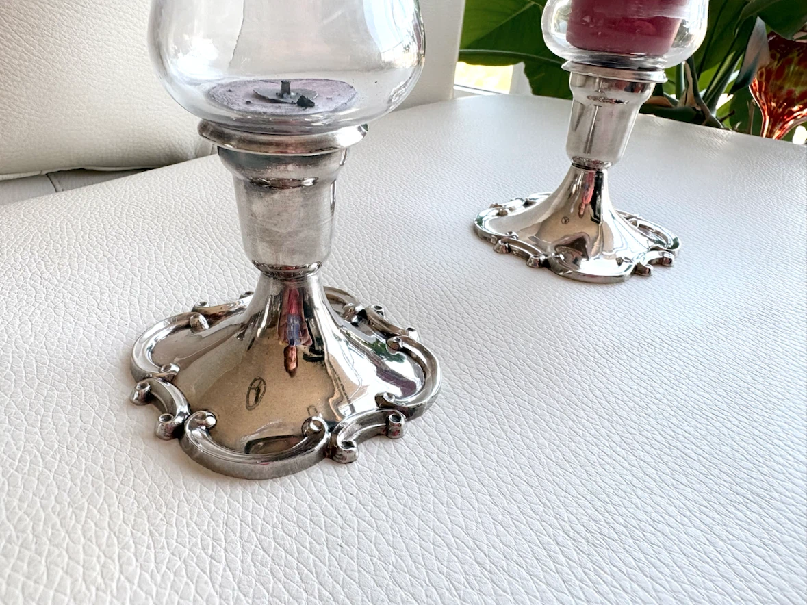 Pair of Coronet Plate E.P. Lead Candlestick Holders - photo 2