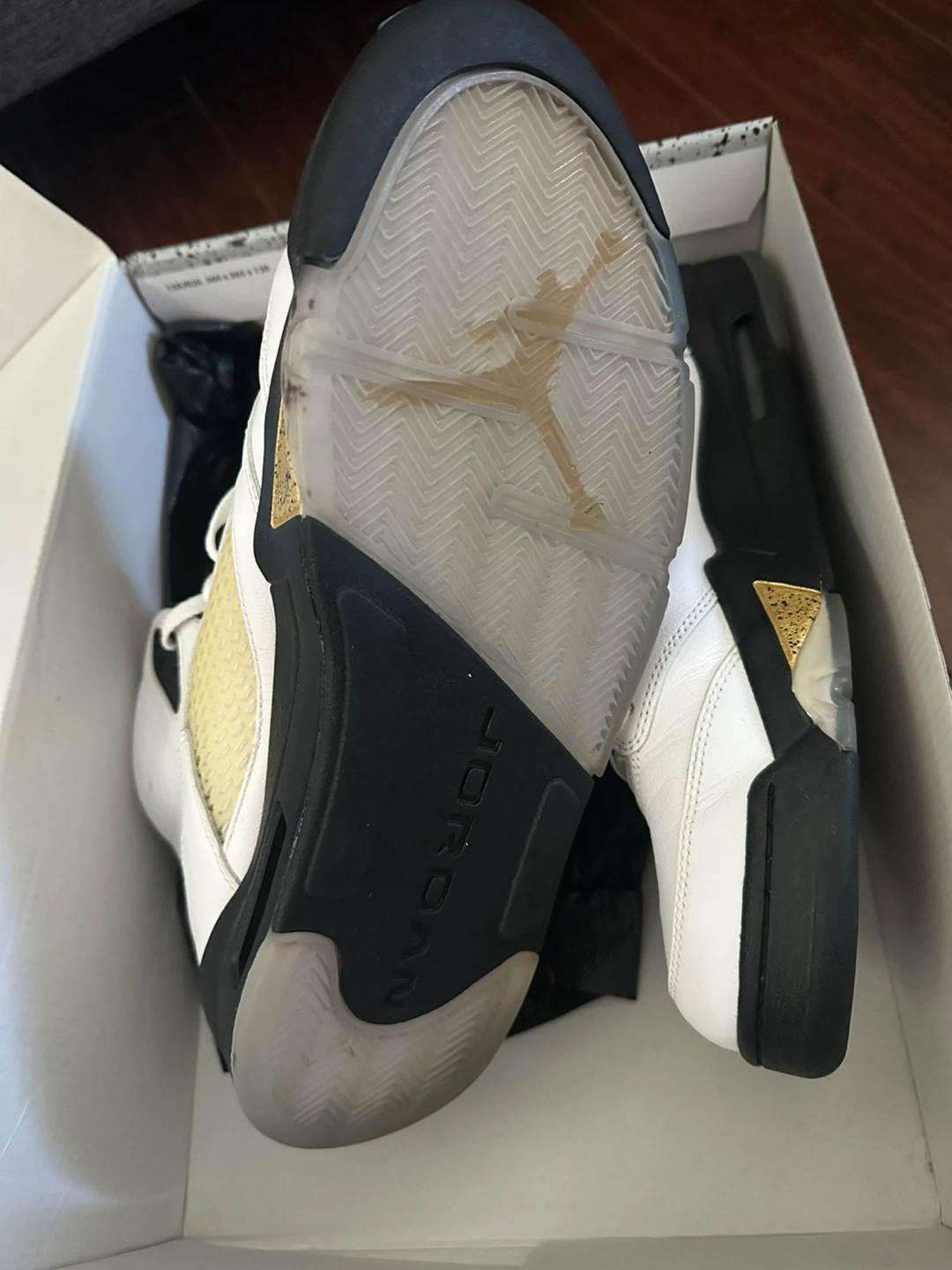 Multiple pairs of Nike Air Jordan sneakers - photo 4