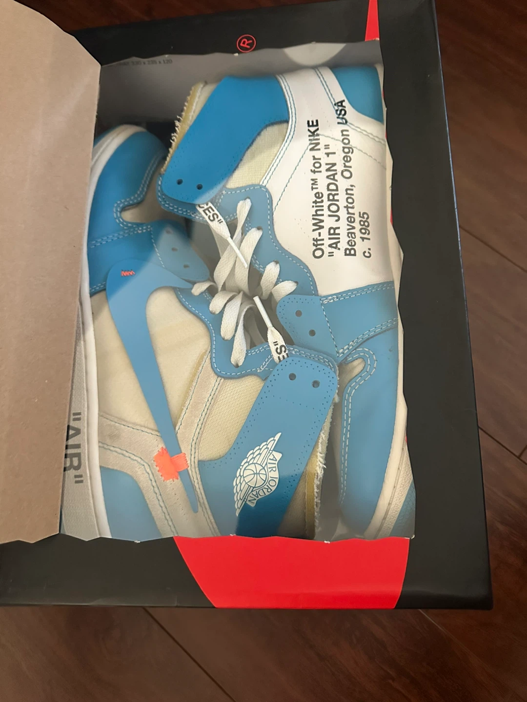 Multiple pairs of Nike Air Jordan sneakers - photo 5