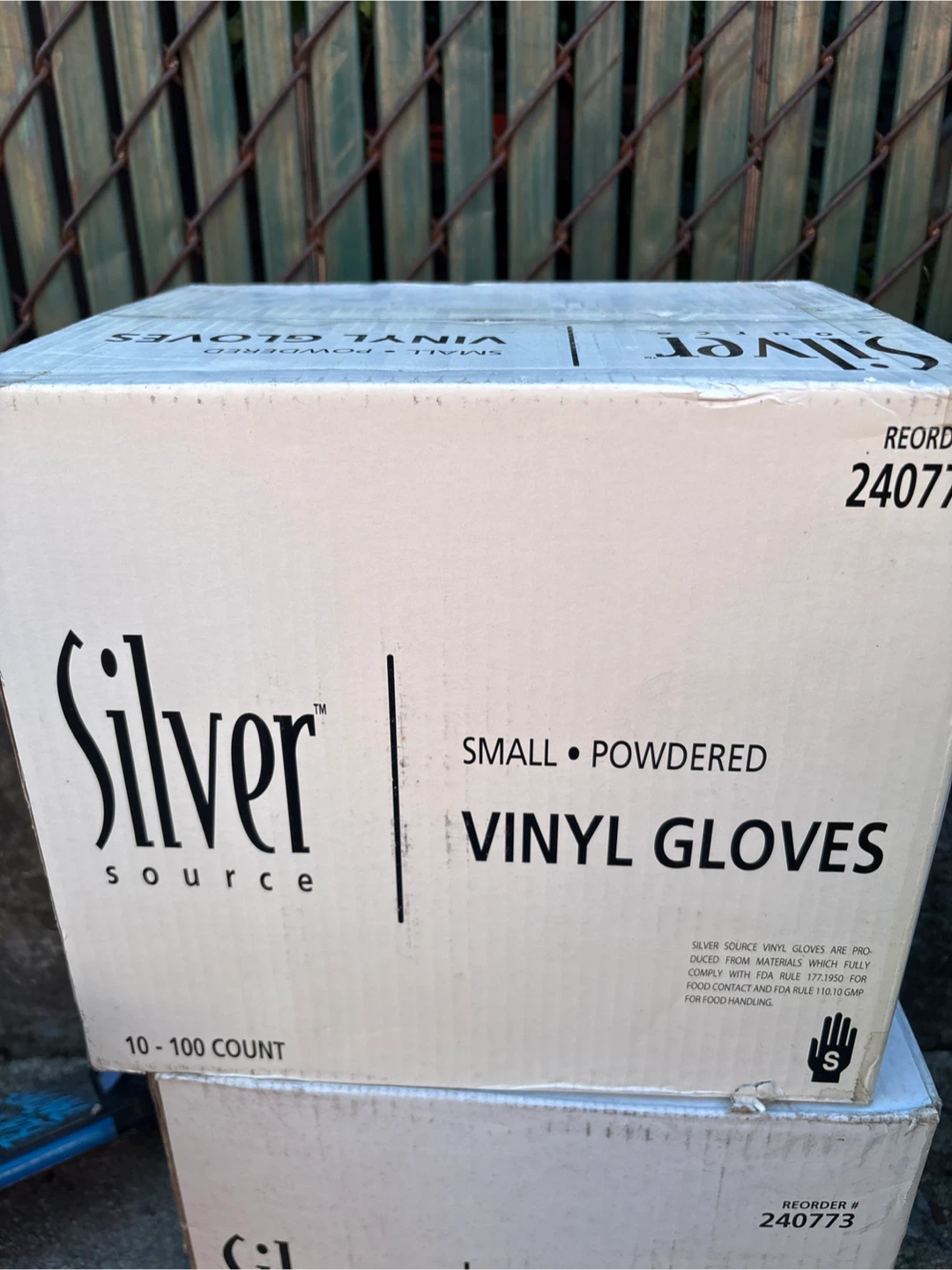 Silver Source Powdered Vinyl Gloves Small