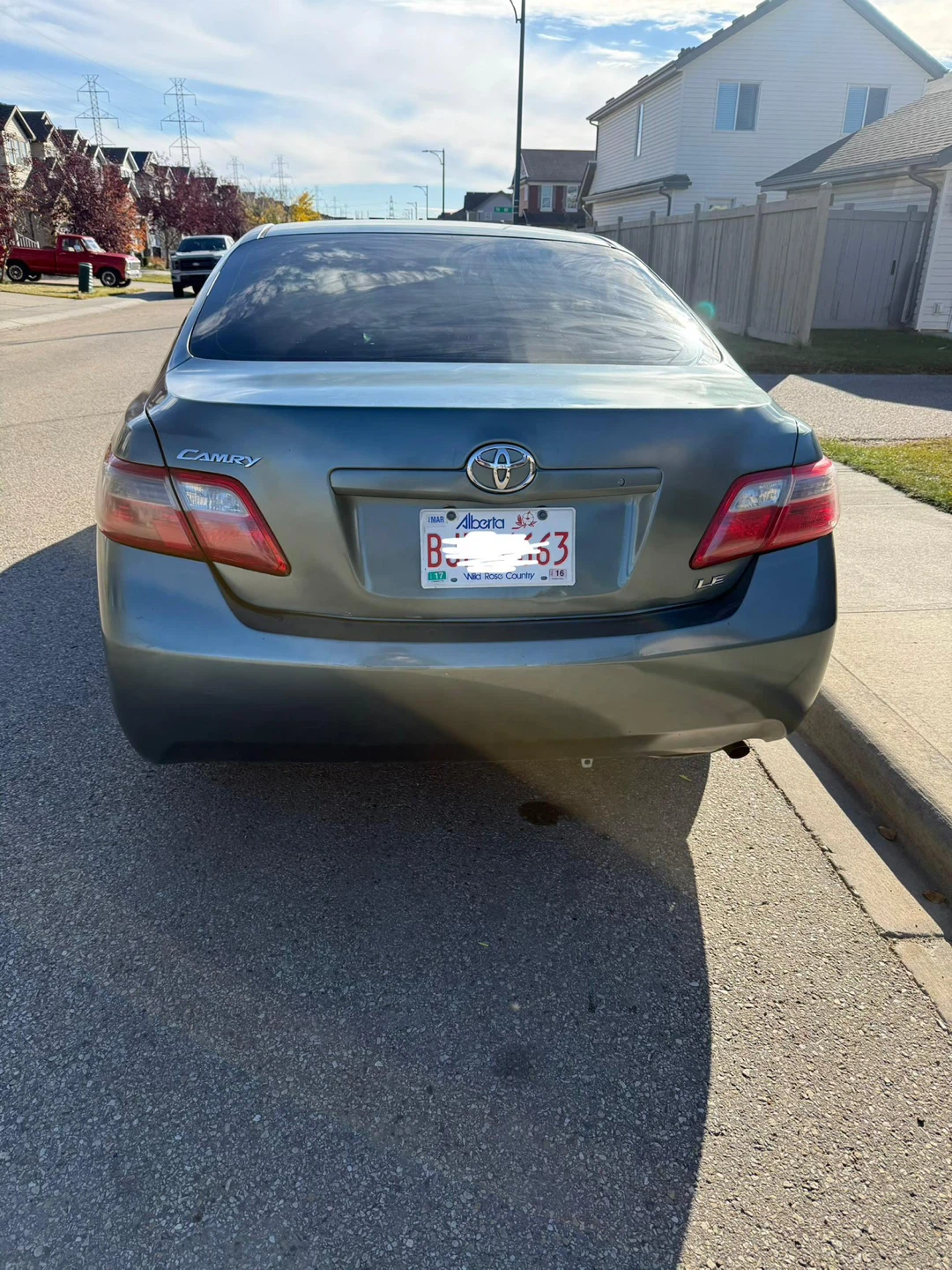 Toyota Camry LE - photo 3