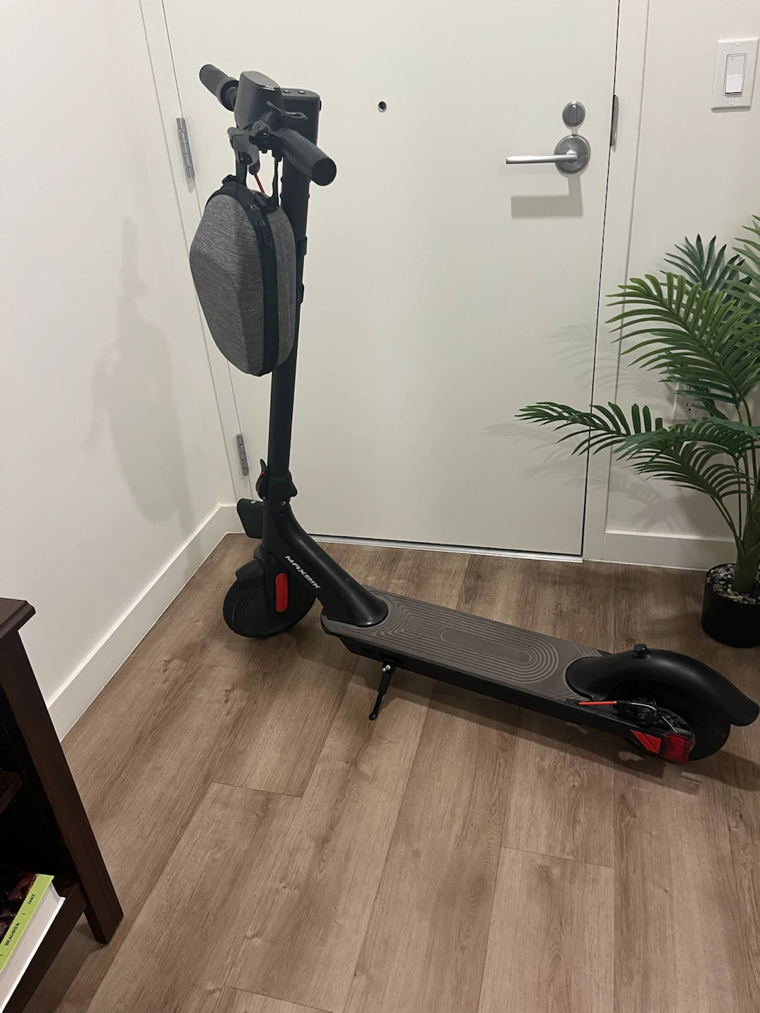 Maxbik Electric Scooter - photo 4