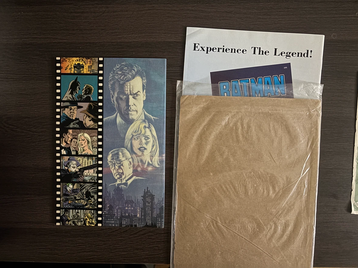 Vintage Batman Comic and Souvenir Magazine - photo 2
