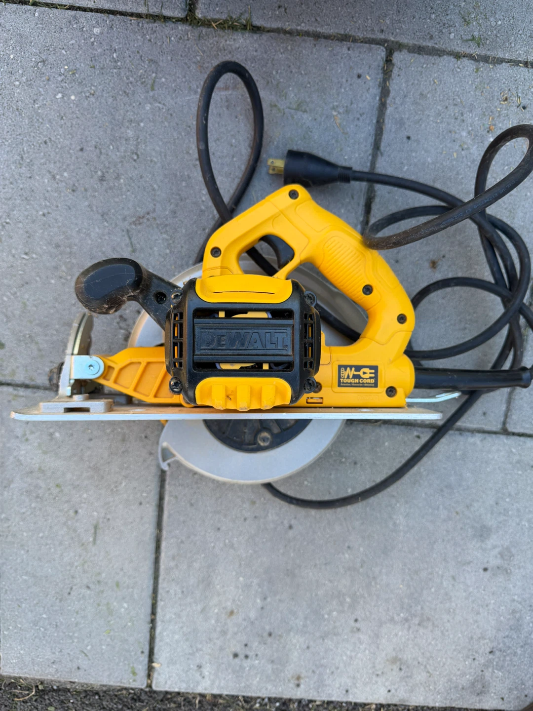 DeWalt DWE575 7-1/4 inch Circular Saw