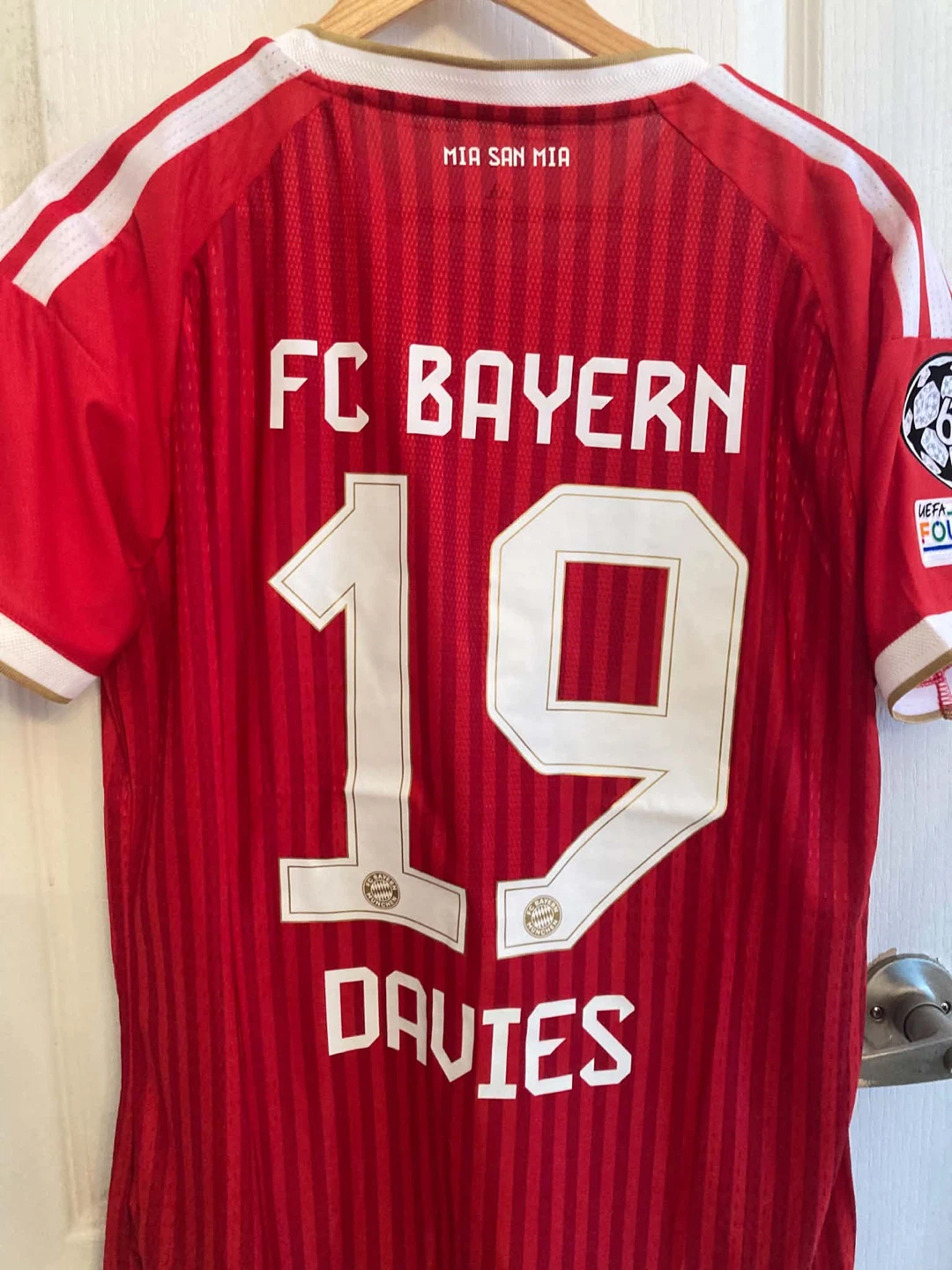 FC Bayern Munich jersey - Player Version #19 Davies - photo 3