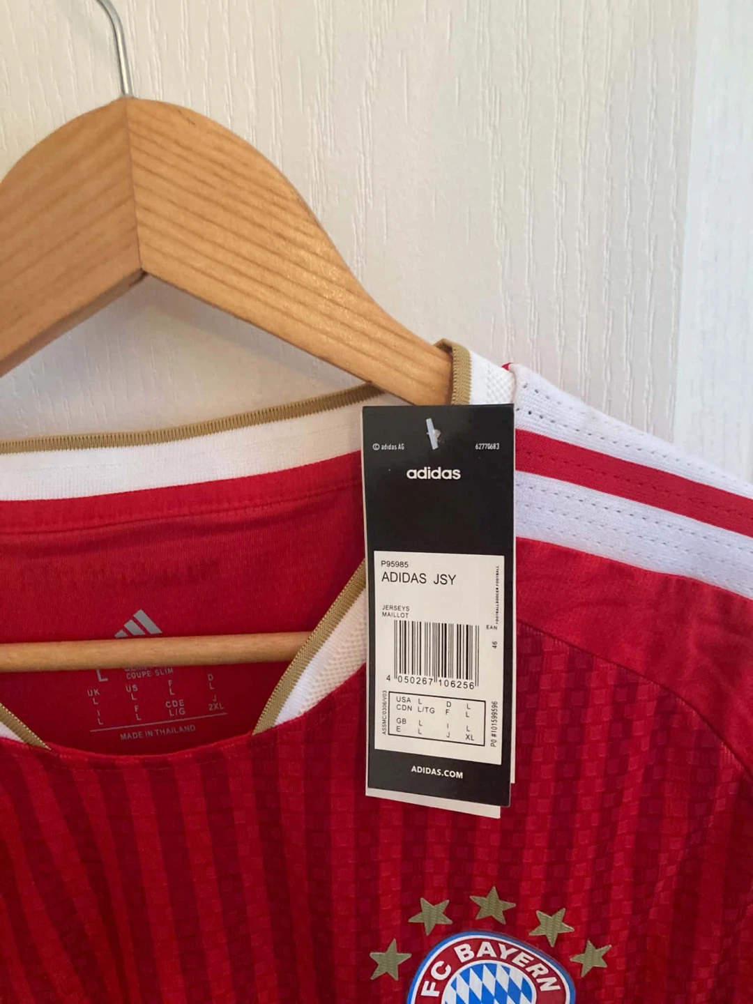 FC Bayern Munich jersey - Player Version #19 Davies - photo 5