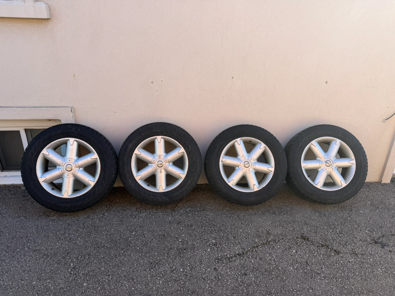 Set of 4 Nissan Winter Tires and Rims
