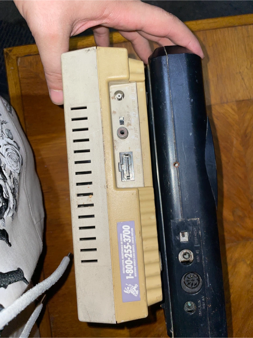 Sega Genesis and Nintendo Super NES Game Consoles - photo 4