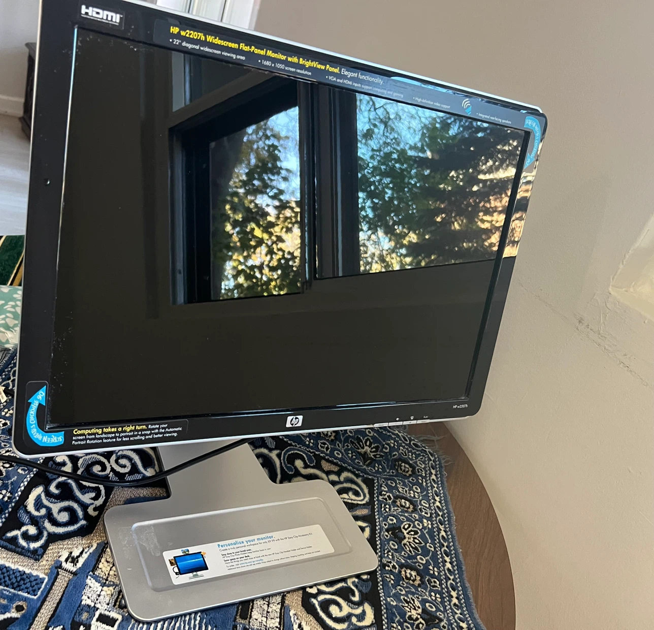 HP w2207h 22-inch Widescreen Monitor