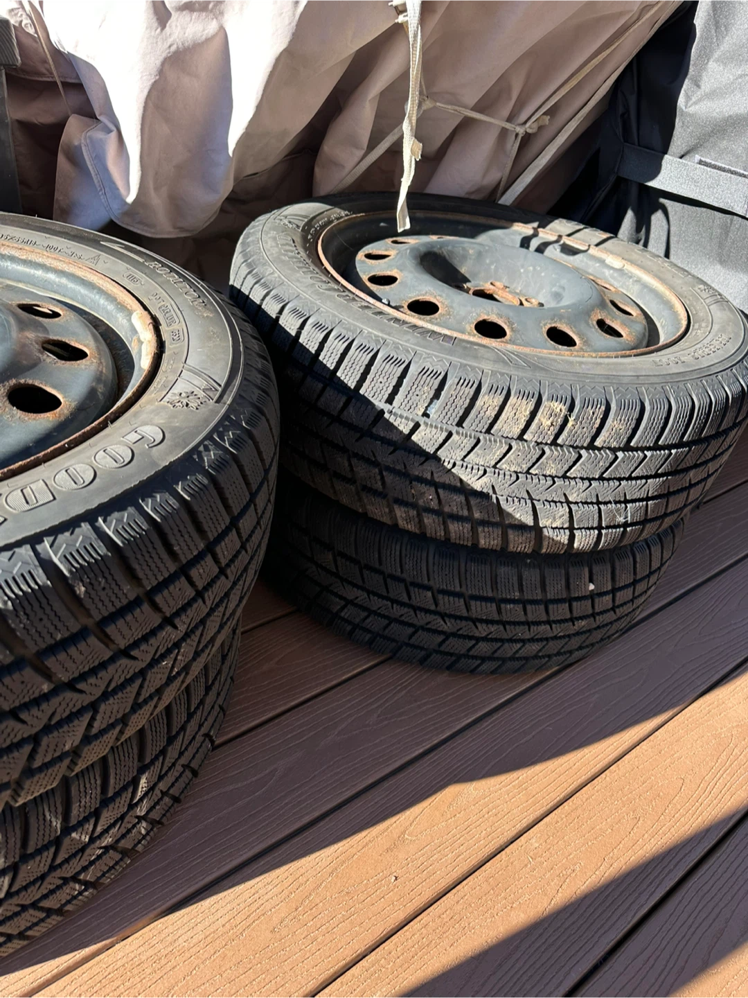 Goodyear WinterCommand Tires 235/55R18 Set - photo 5