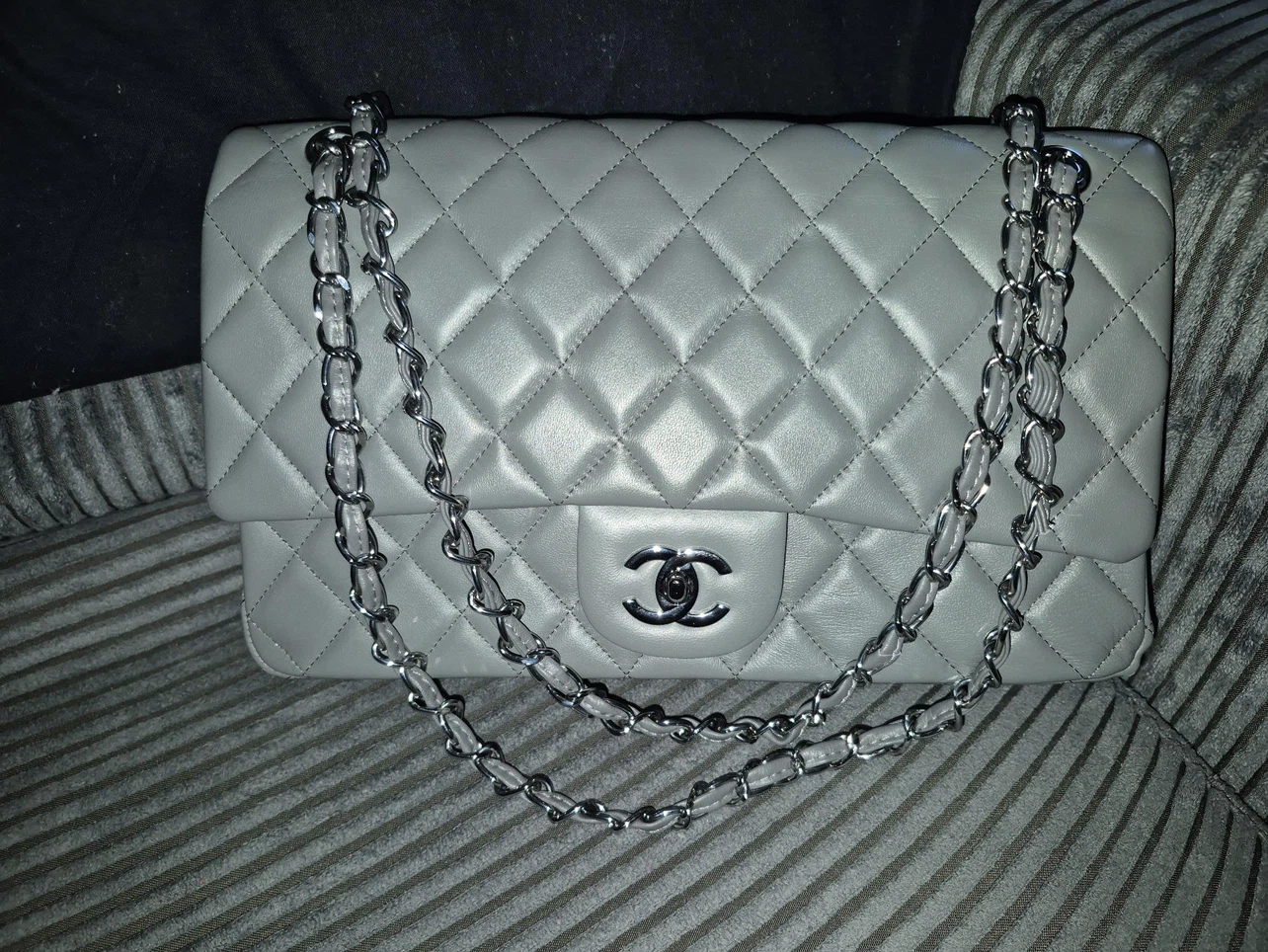 Cc Classic Flap Bag in Grey