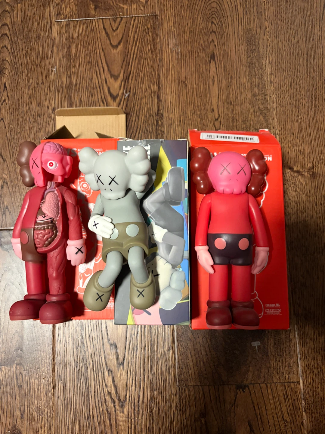 KAWS Toy Figures Set - photo 2