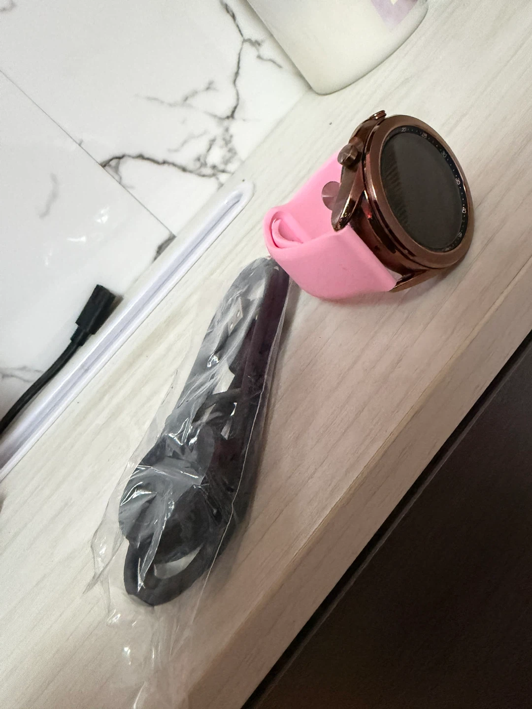 Samsung Galaxy Watch - photo 2