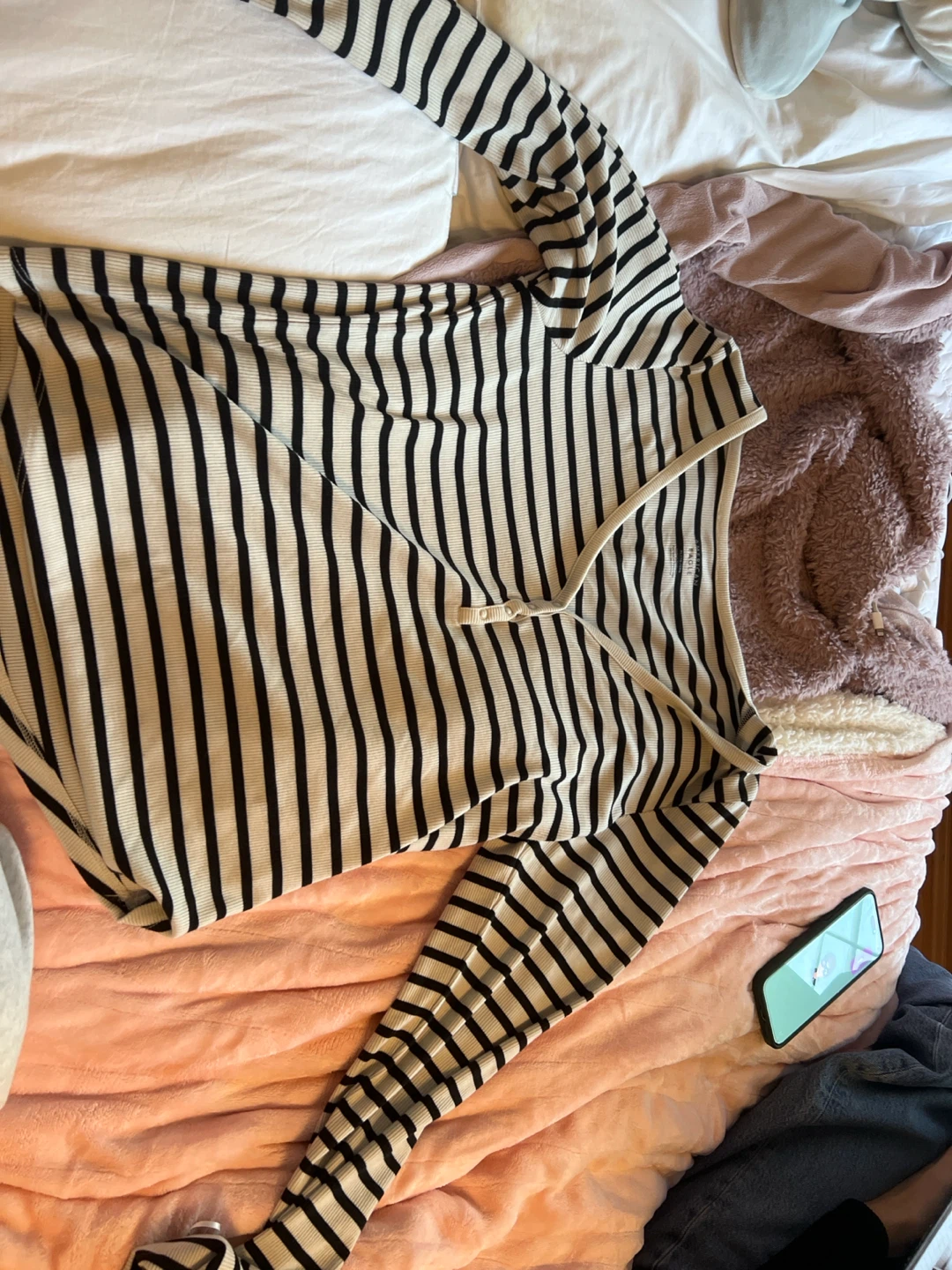American Eagle Striped Long Sleeve Henley