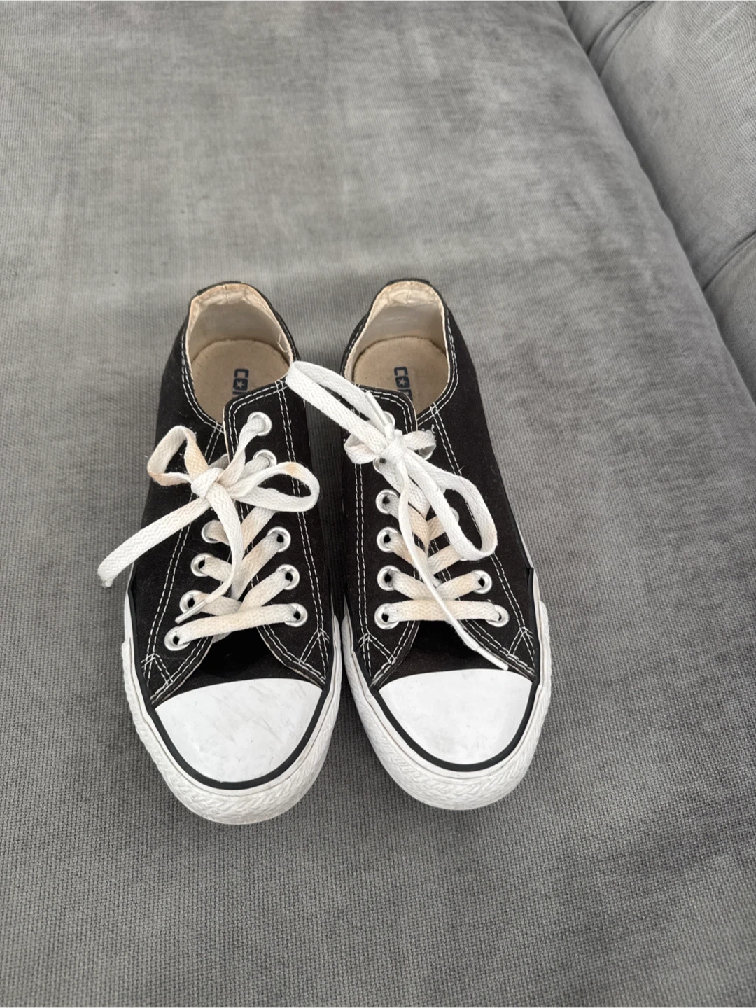 Converse Chuck Taylor Low Top Black Sneakers