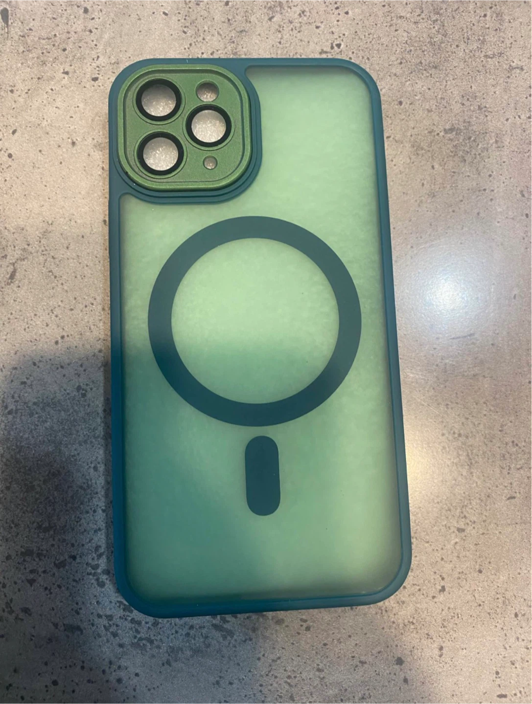 iPhone 11 Pro Green Case with MagSafe (BRAND NEW FROM AMAZON) - photo 2
