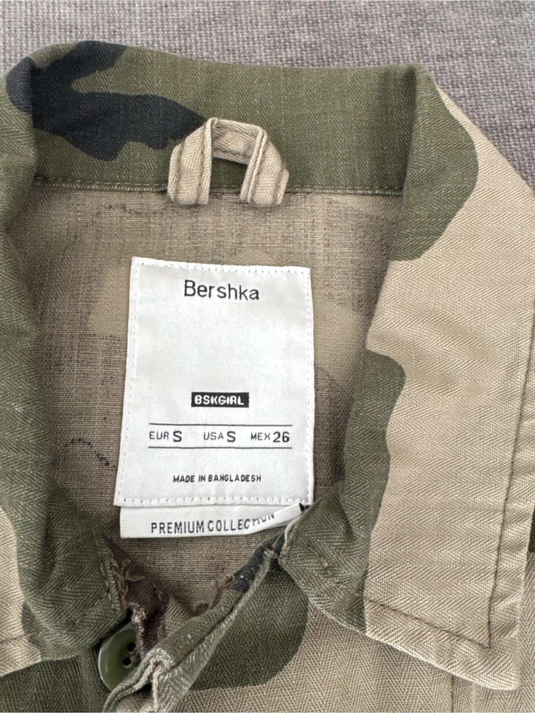 Bershka Camo Jacket - Size Small - photo 2
