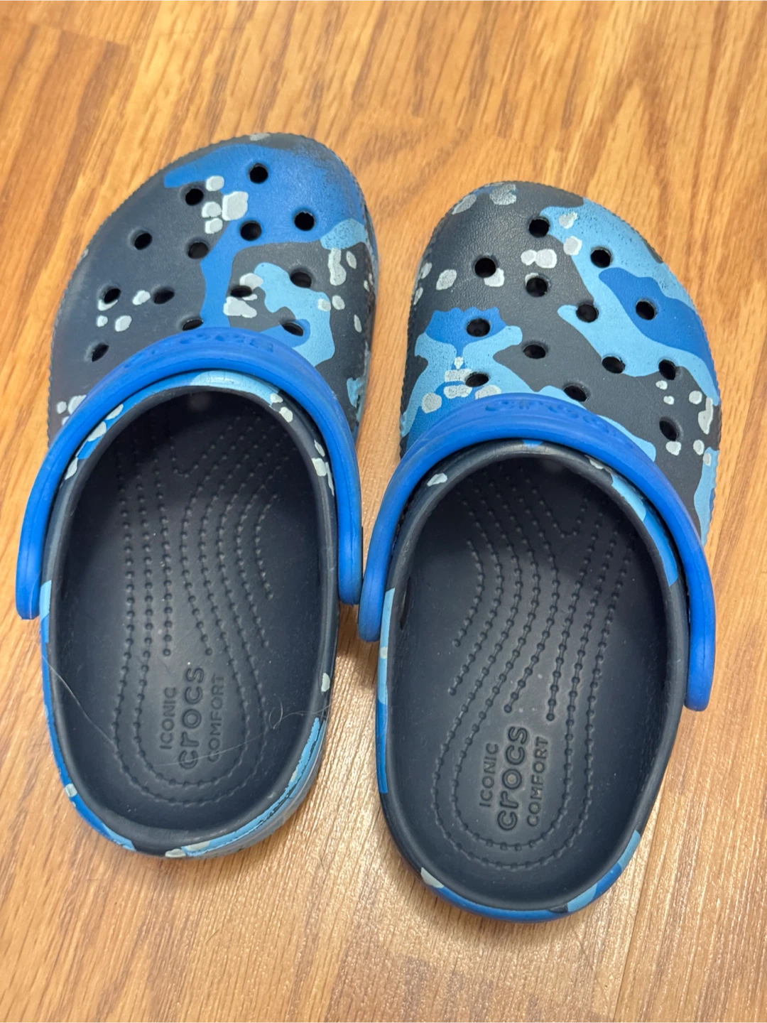 Kids Crocs Clogs Blue Camo Size 10