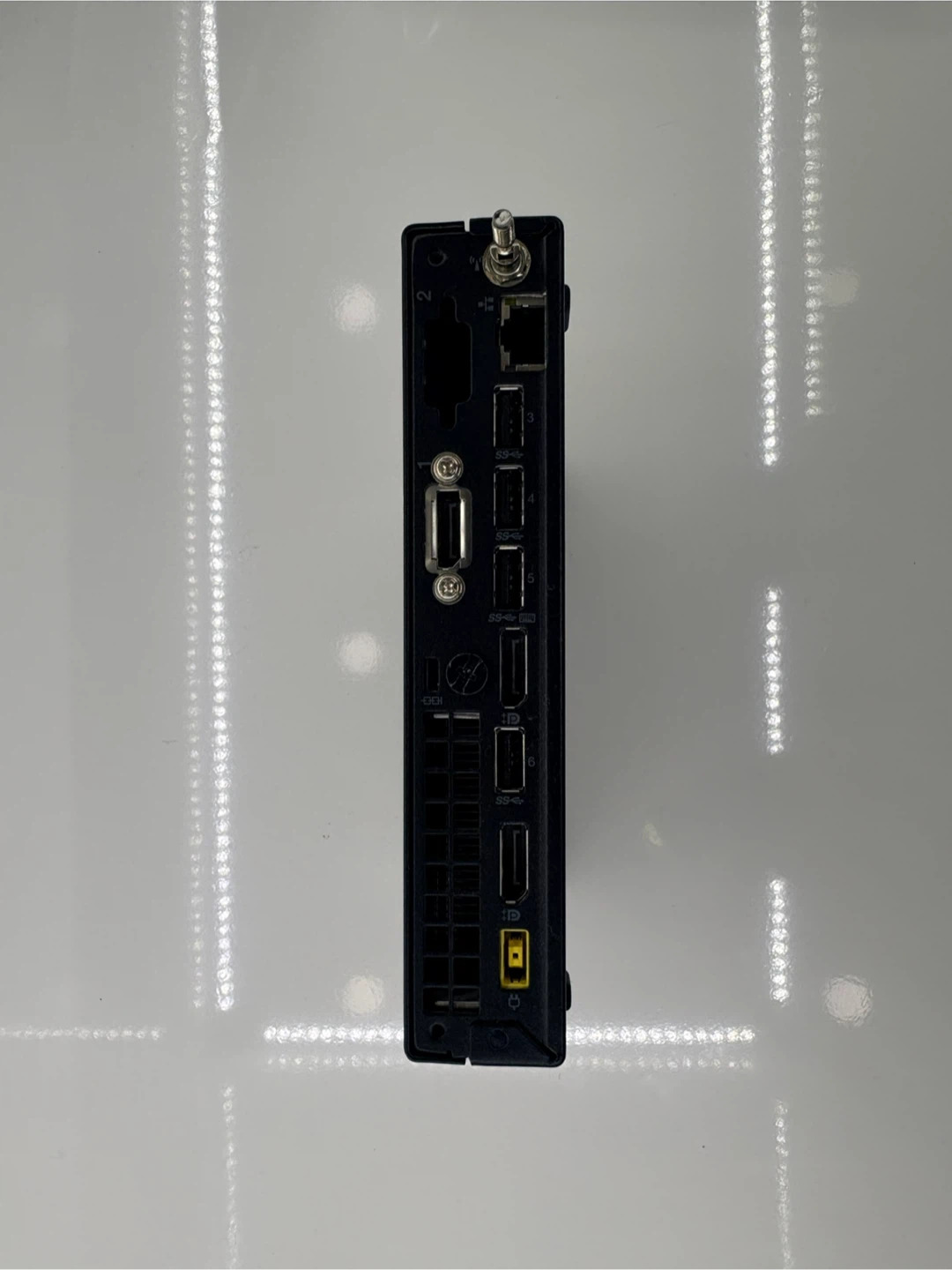 Lenovo ThinkCentre M720q Tiny PC - photo 2