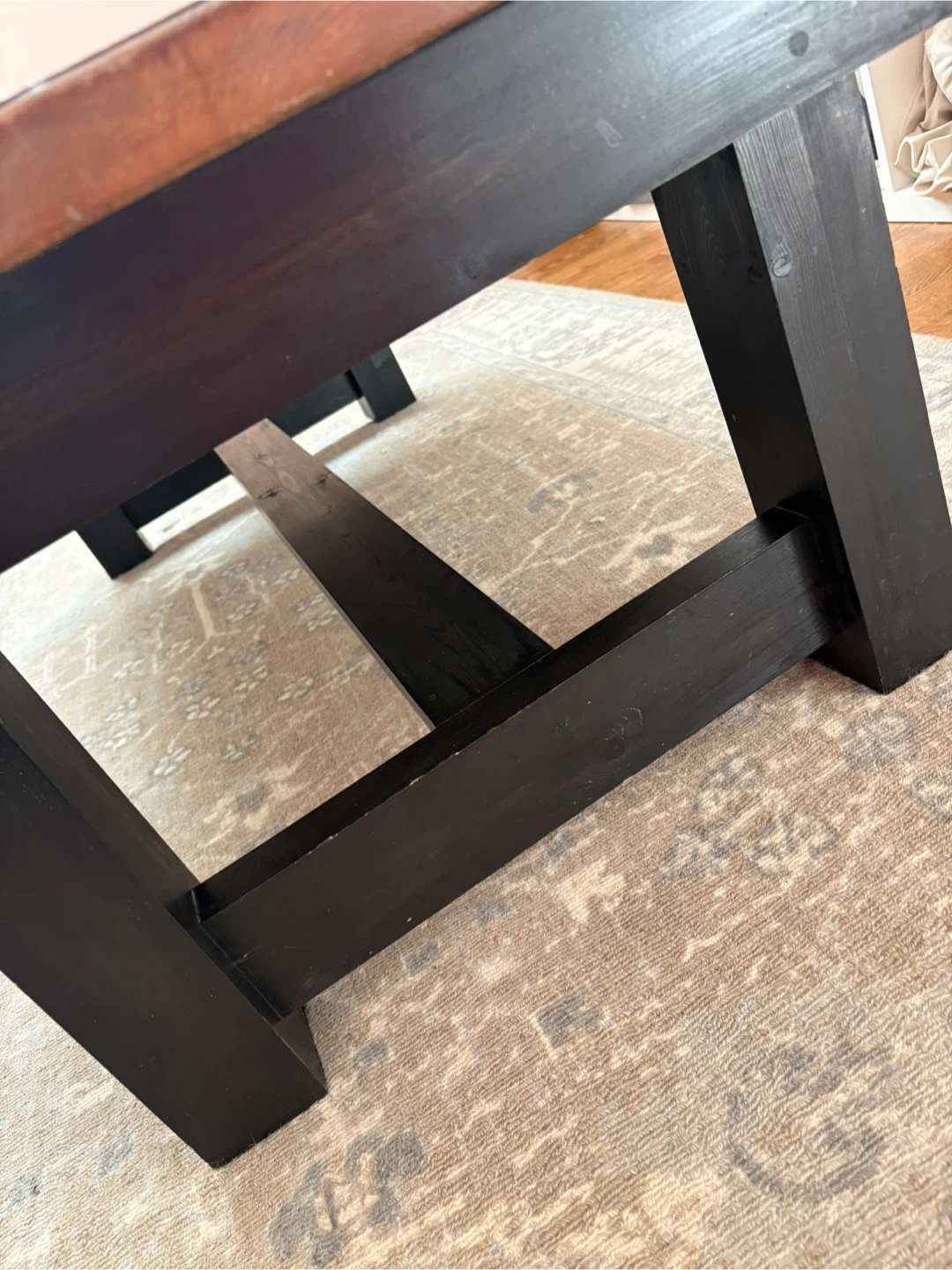 Beautiful solid wood coffee table - photo 4