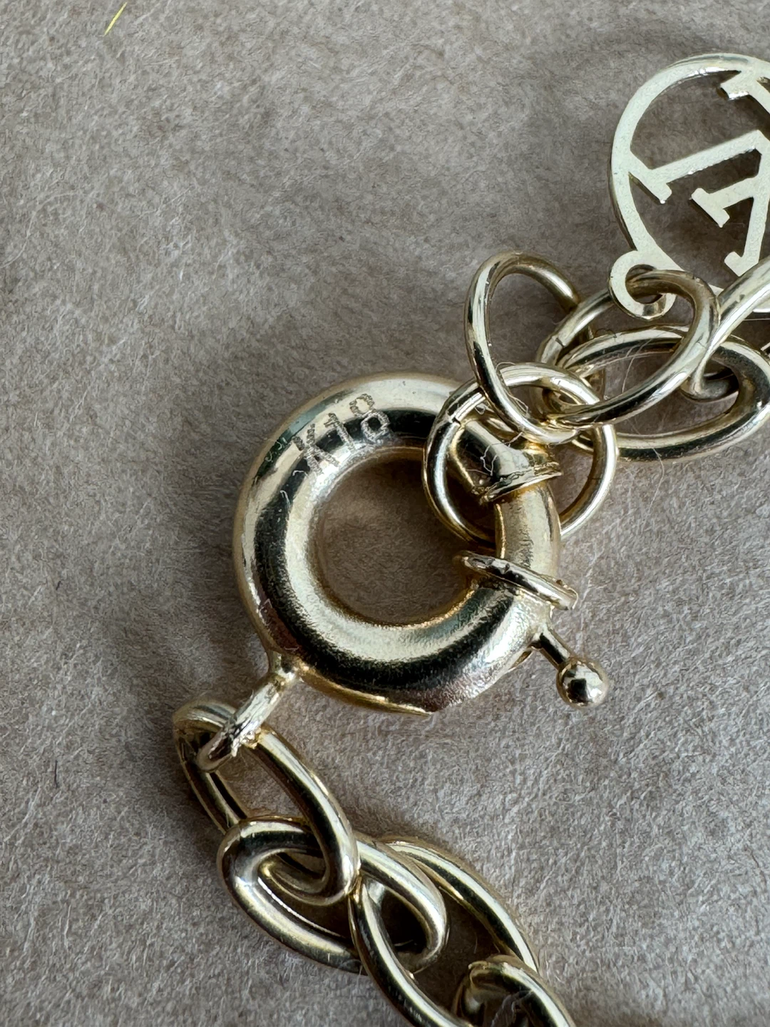 18K Gold LV inspired necklace - photo 3