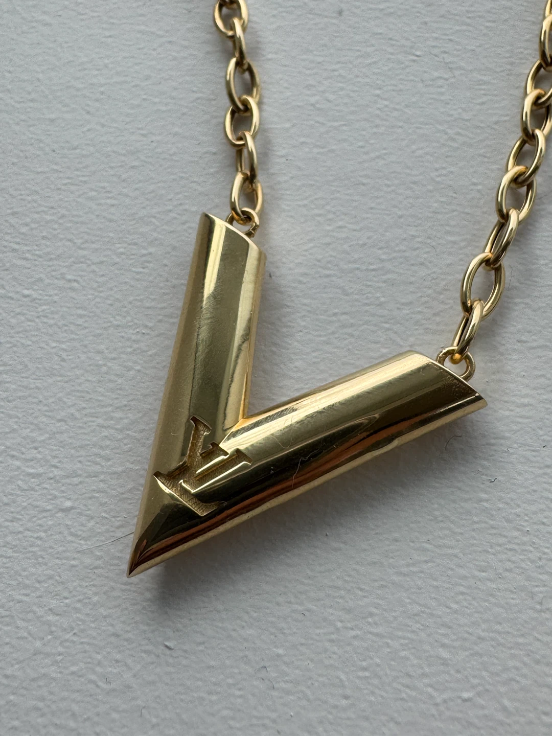 18K Gold LV inspired necklace - photo 4