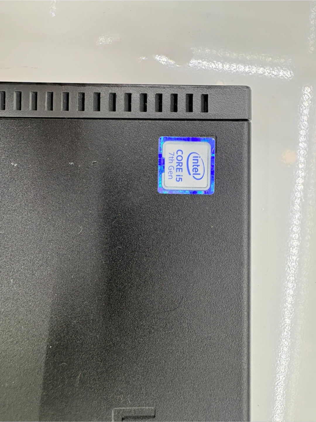 Lenovo ThinkCentre M710q Tiny Desktop - photo 2