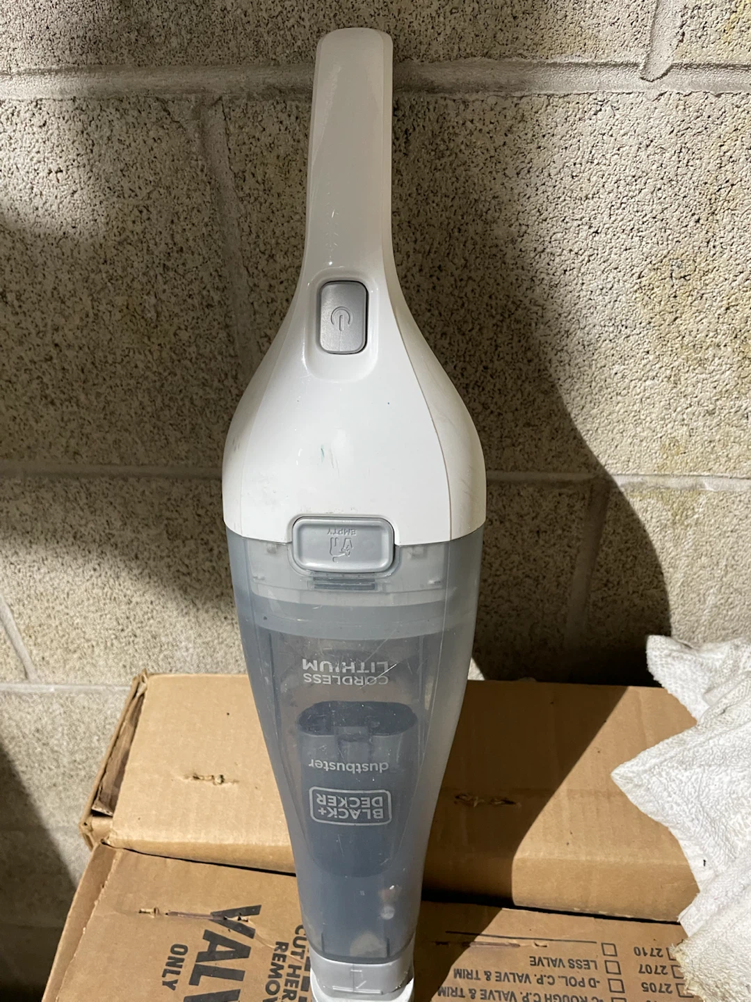 Black+Decker Dustbuster Cordless Lithium Handheld Vacuum - photo 5