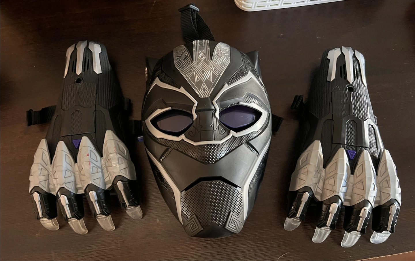 Black Panther Mask & Claws