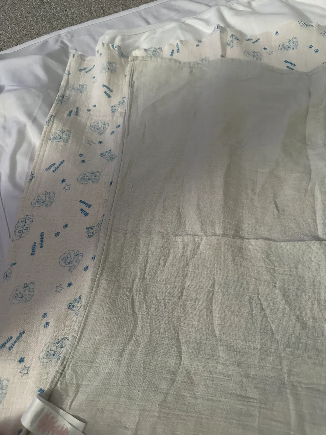 Baby Towels and Bibs Set - photo 3