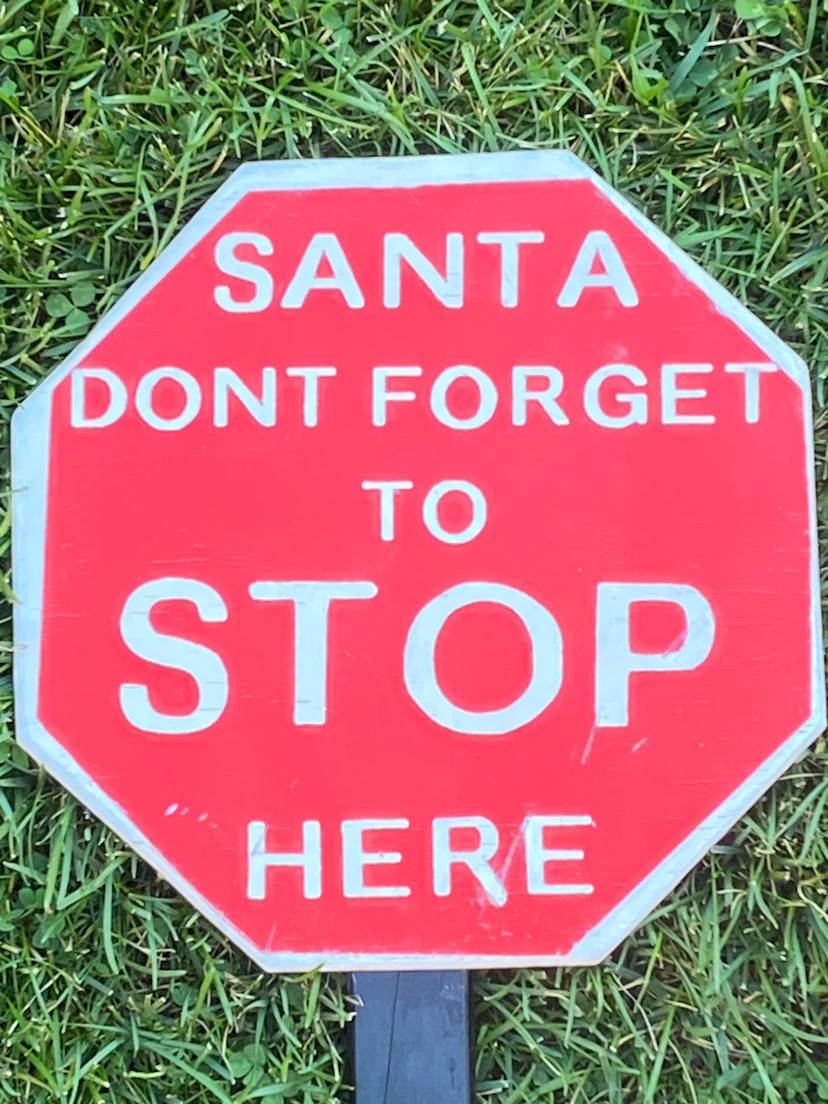 Wooden Christmas Santa Stop Here Yard Sign! - photo 4