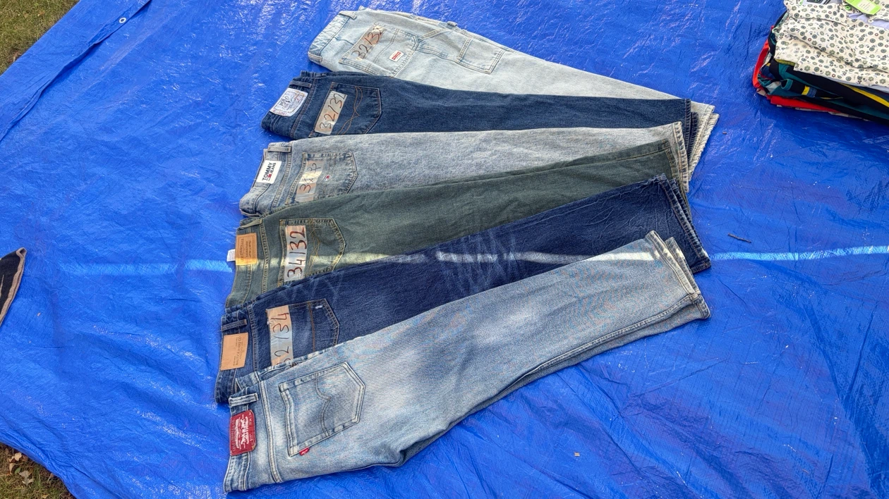 Assorted Vintage Denim Jeans - Various Brands - photo 3