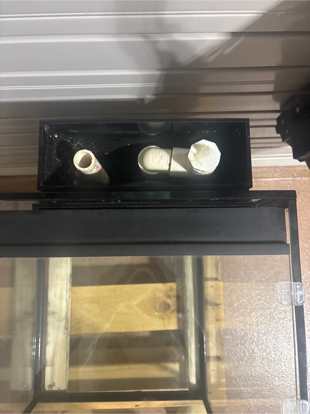 Saltwater Fishtank gently used for a year and a half! - photo 3