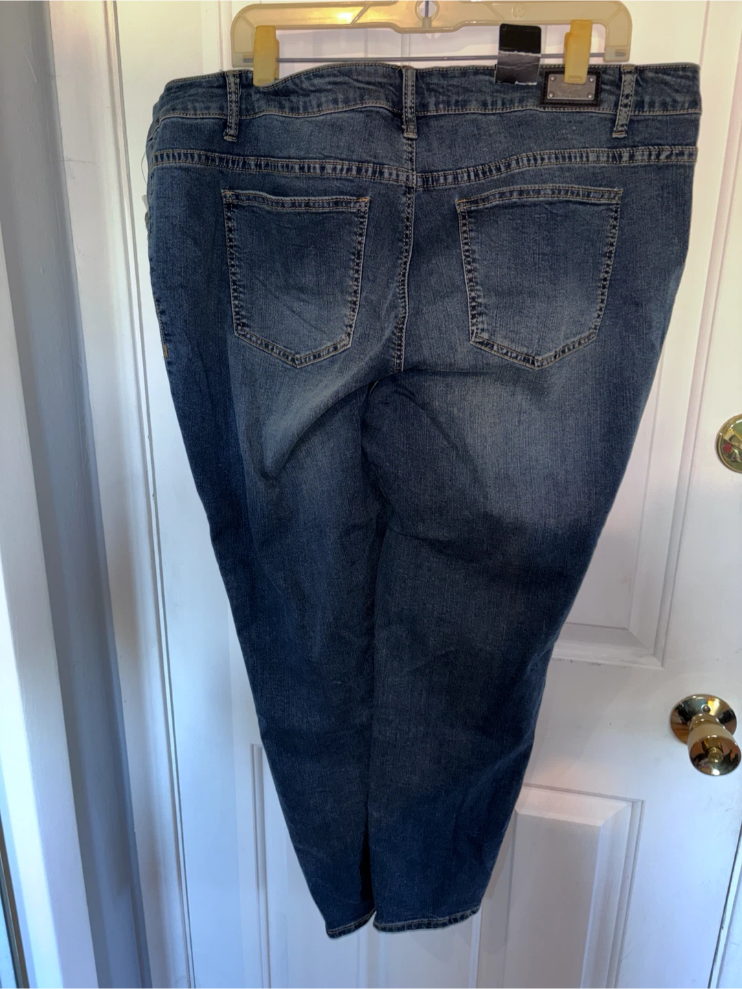 Earl Jean Floral Embroidered Jeans - photo 3