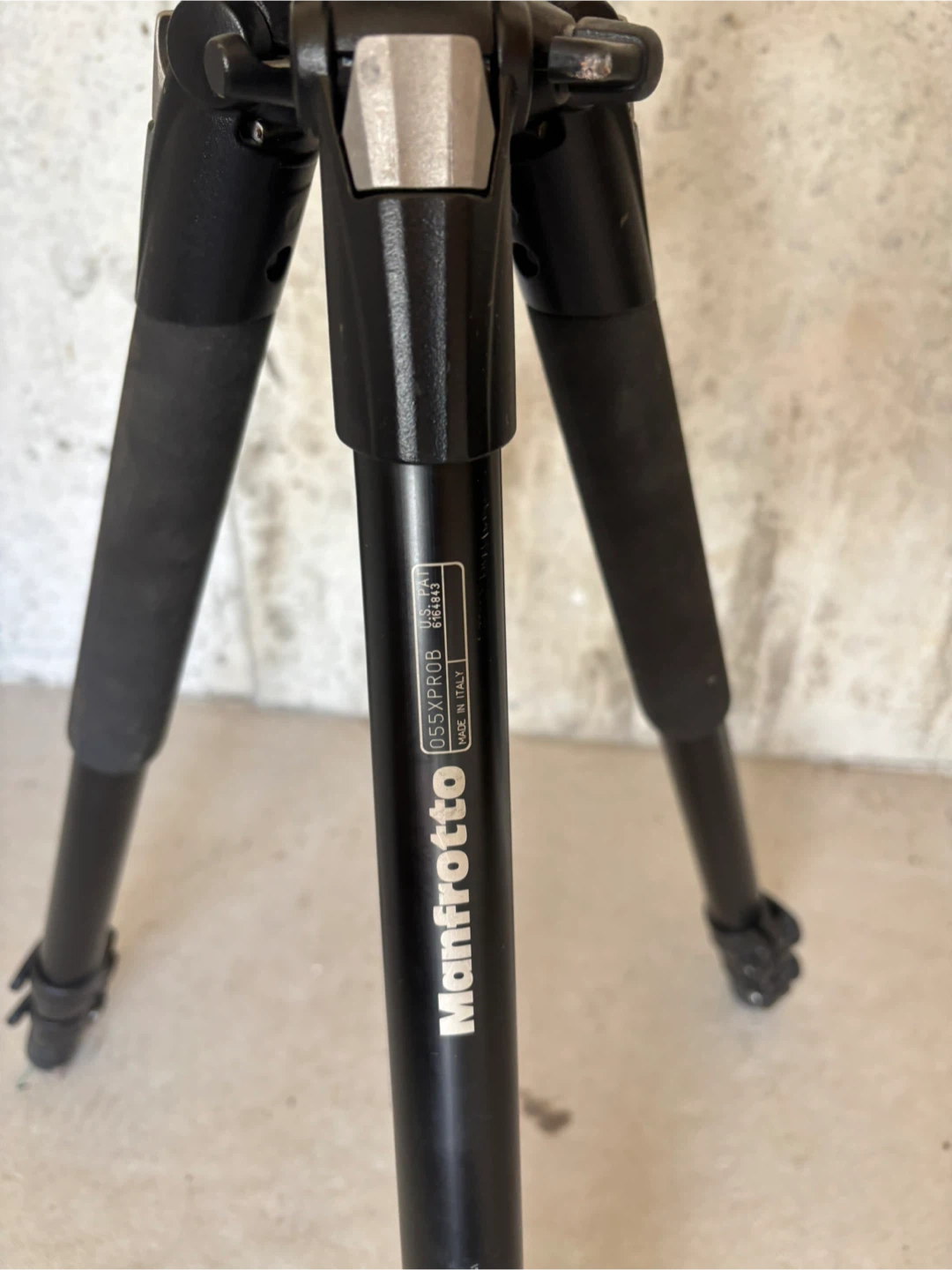 Manfrotto 055XPROB Camera Tripod - photo 2