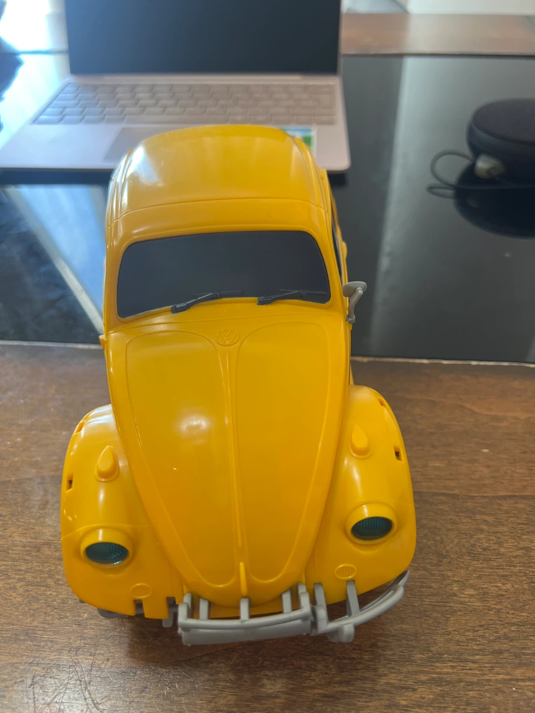 Volkswagen Beetle Transformers Action Figure - photo 3