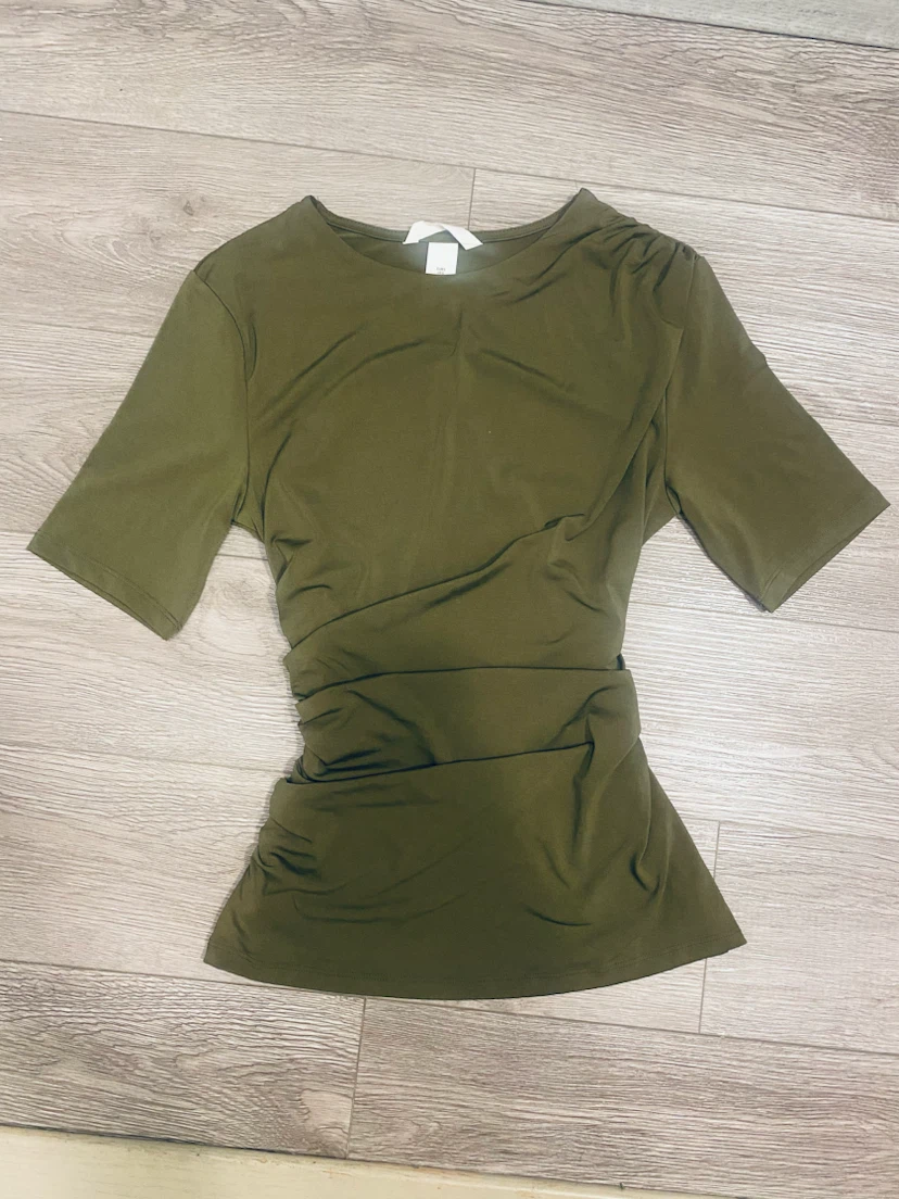 Elegant olive green top