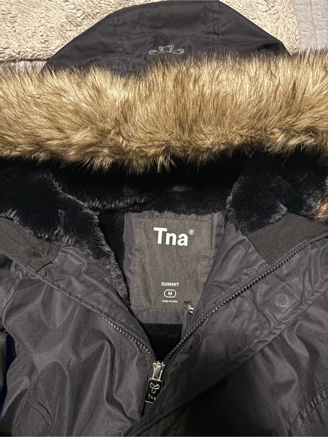 Aritzia Tna Summit Parka - Size M - photo 2