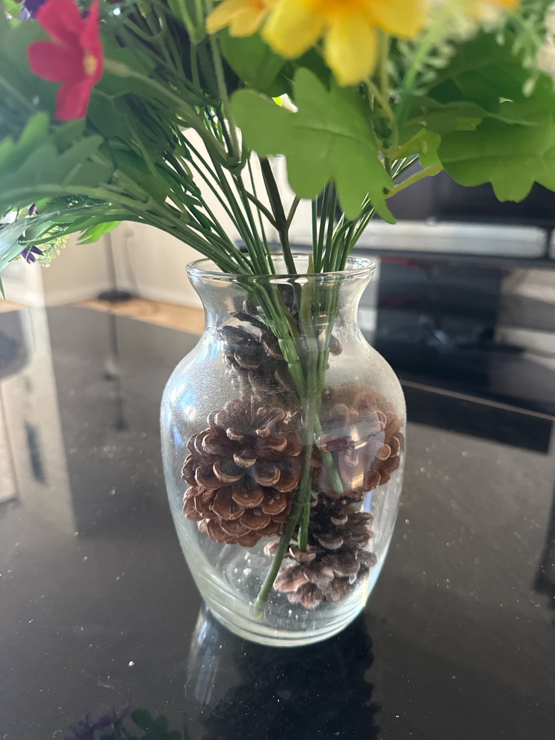 Clear Glass Vase with Flowers - photo 3
