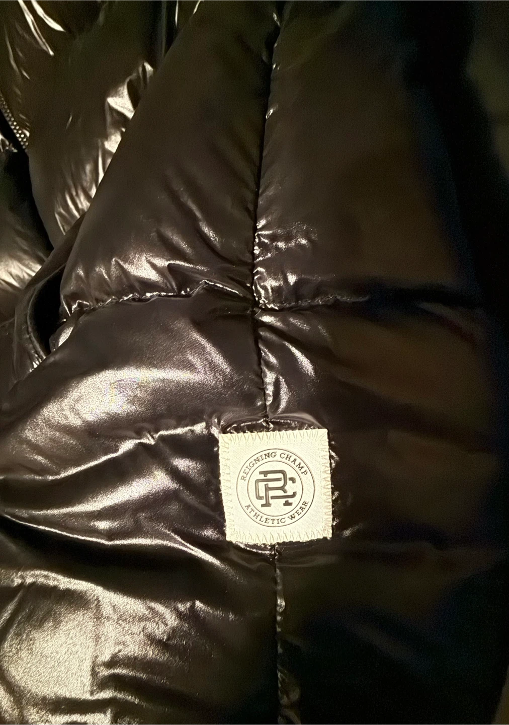 Black puffer reigning champ size XL - photo 4