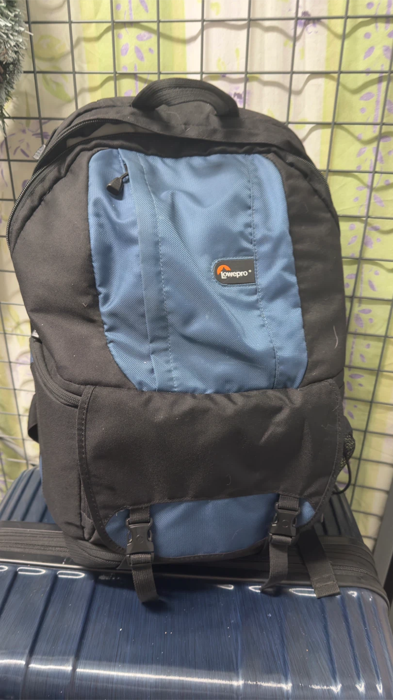 Lowepro Fastpack 250 Camera Backpack - photo 2