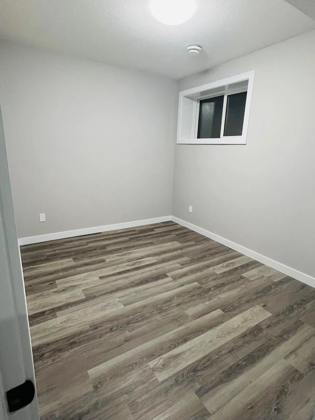 Basement for rent - photo 5