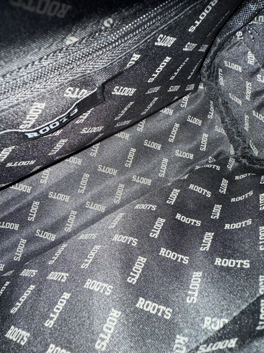 Roots Black Toiletry Bag - New - photo 3