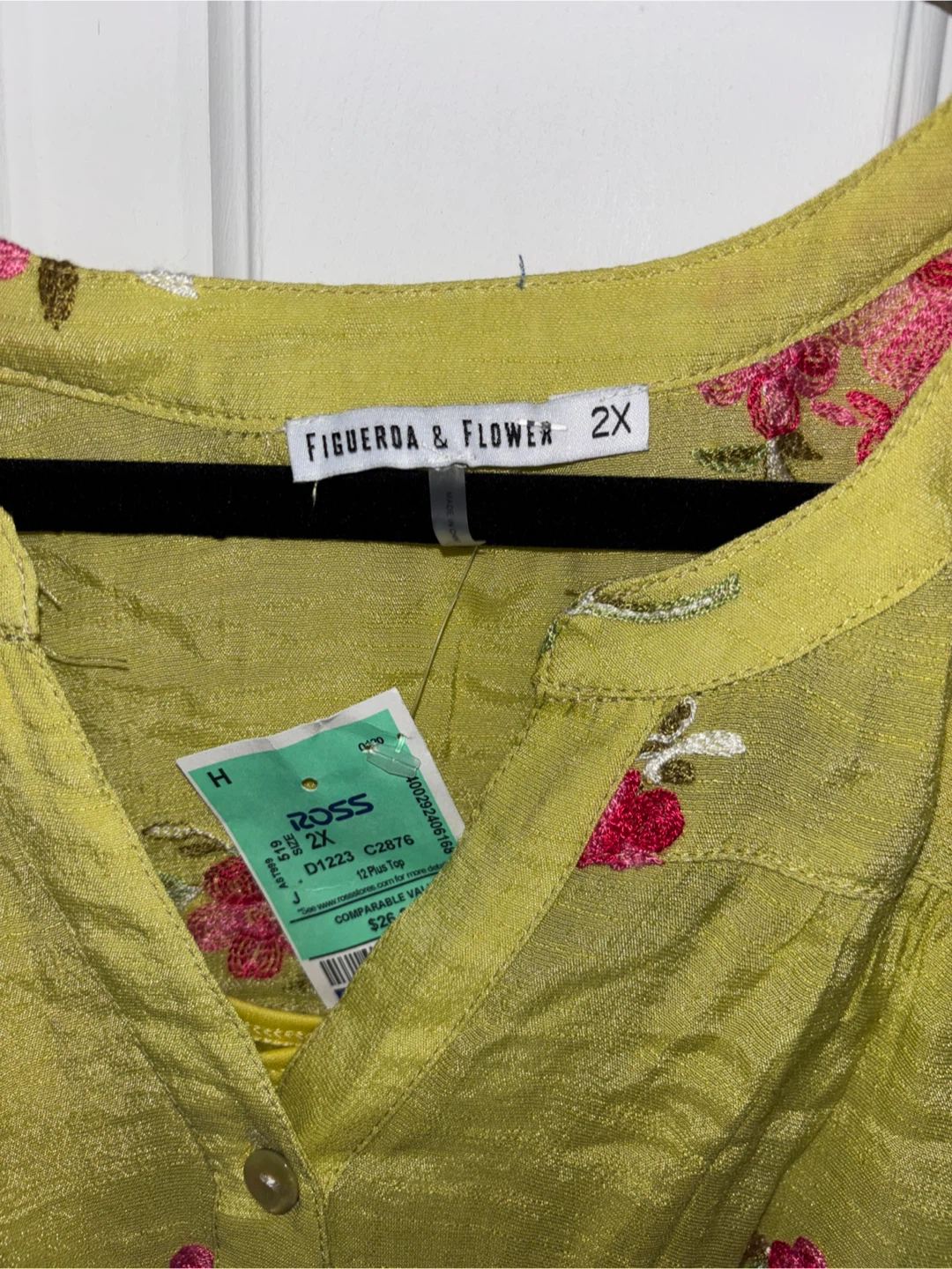 Figueroa & Flower Floral Embroidered Button-Down Top 2X - photo 2