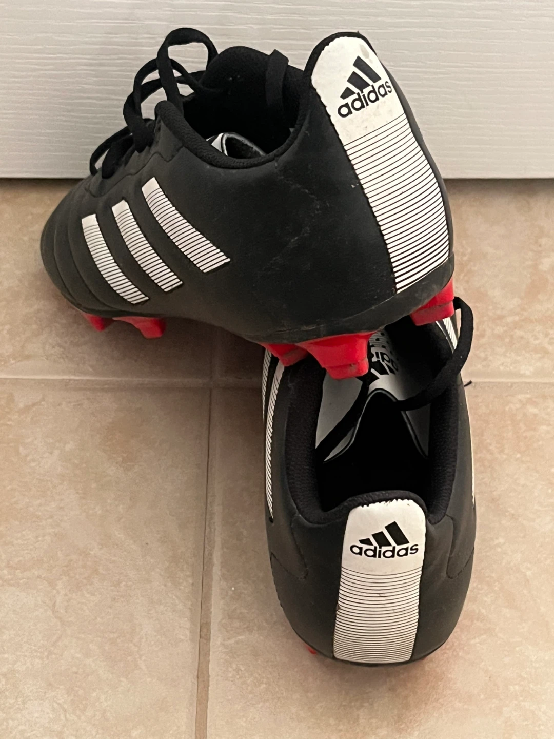 Adidas Soccer Cleats • Men’s Size Size 9 - photo 3