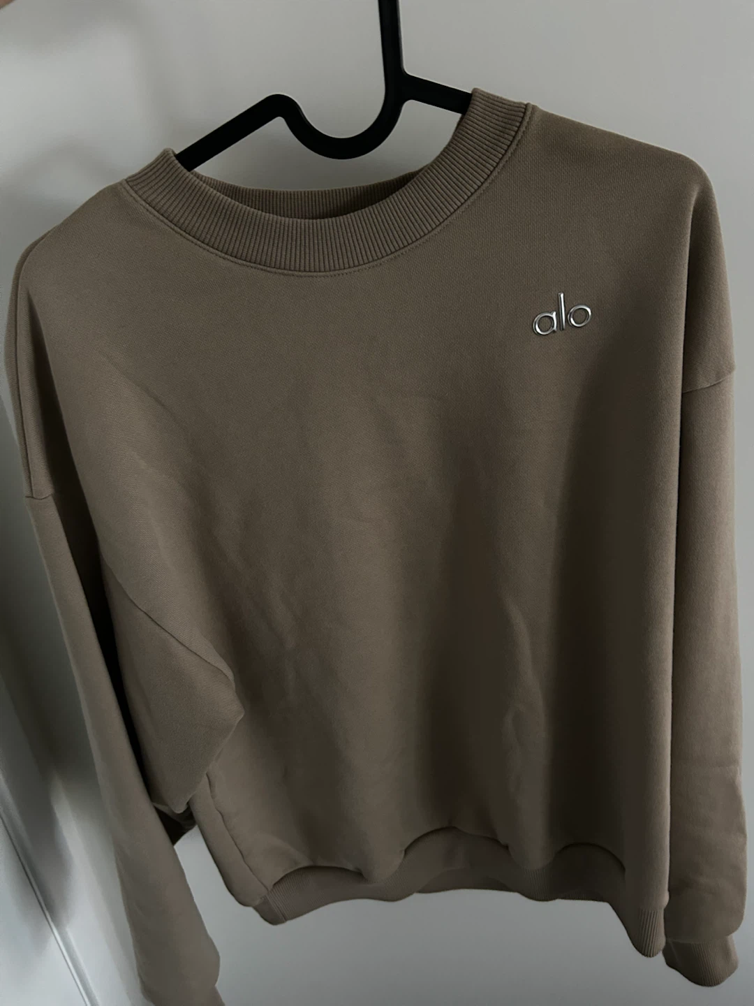 ALO Accolade Crew Neck Pullover, Gravel Color, size XS - photo 2