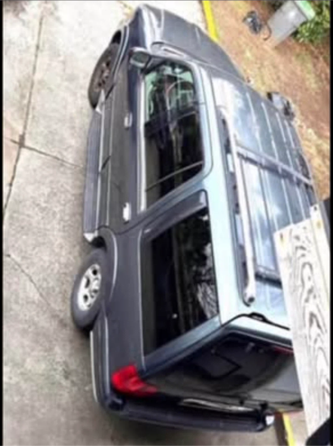2000 Lincoln Navigator (the good one) (needs towing) - photo 3
