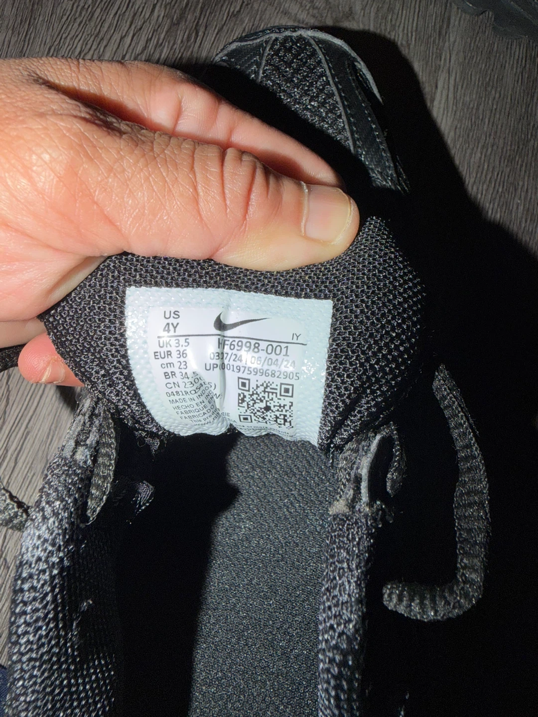 Nike Black Sneakers Youth Size 4Y - photo 4